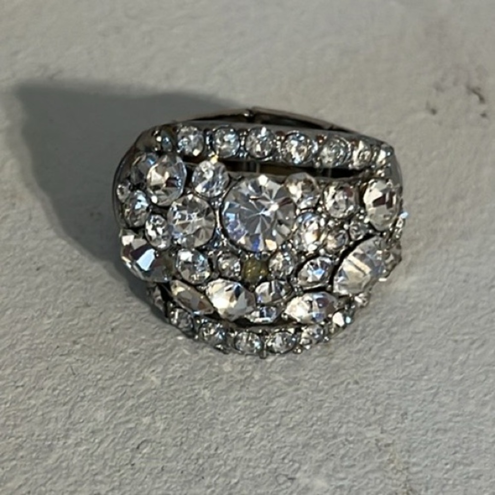 Big Rhinestone Ring Wedding Cocktail Expanday - Picture 15 of 16